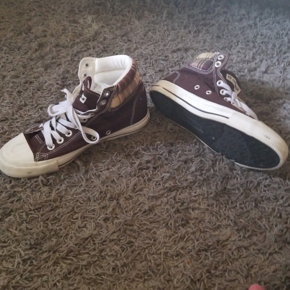 High tops - Picture 3 of 3